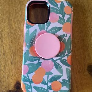 iPhone 12 Otterbox with built-in PopSocket